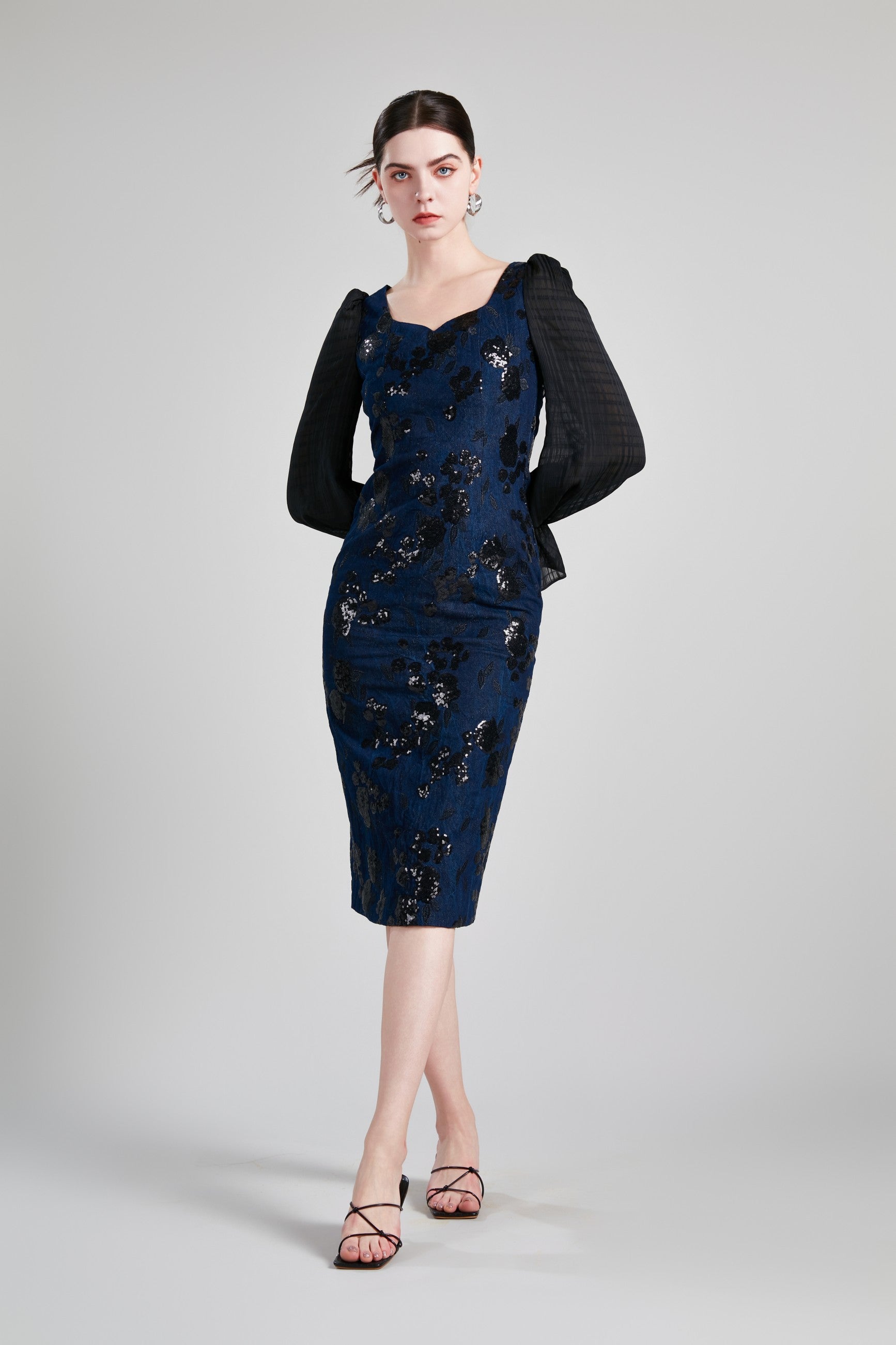BELL SLEEVE WAIST DEFINING DRESS
