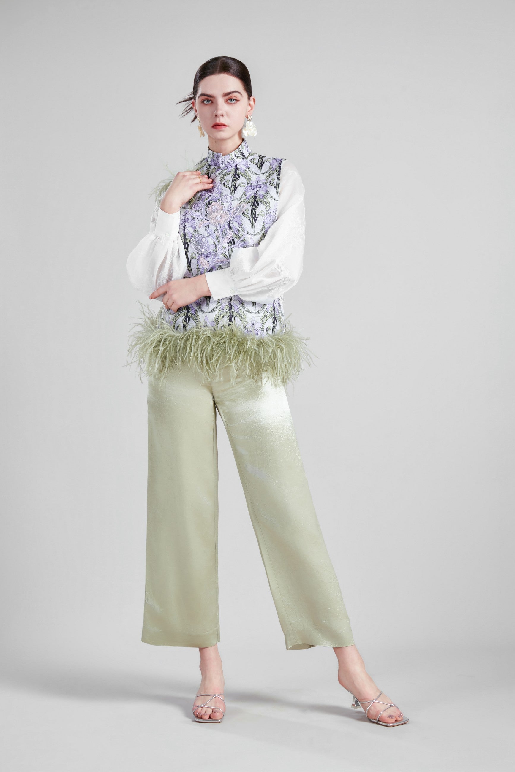 WIDE SLEEVED CAGE VEST COLLAR SHIRT PLEATED TROUSERS