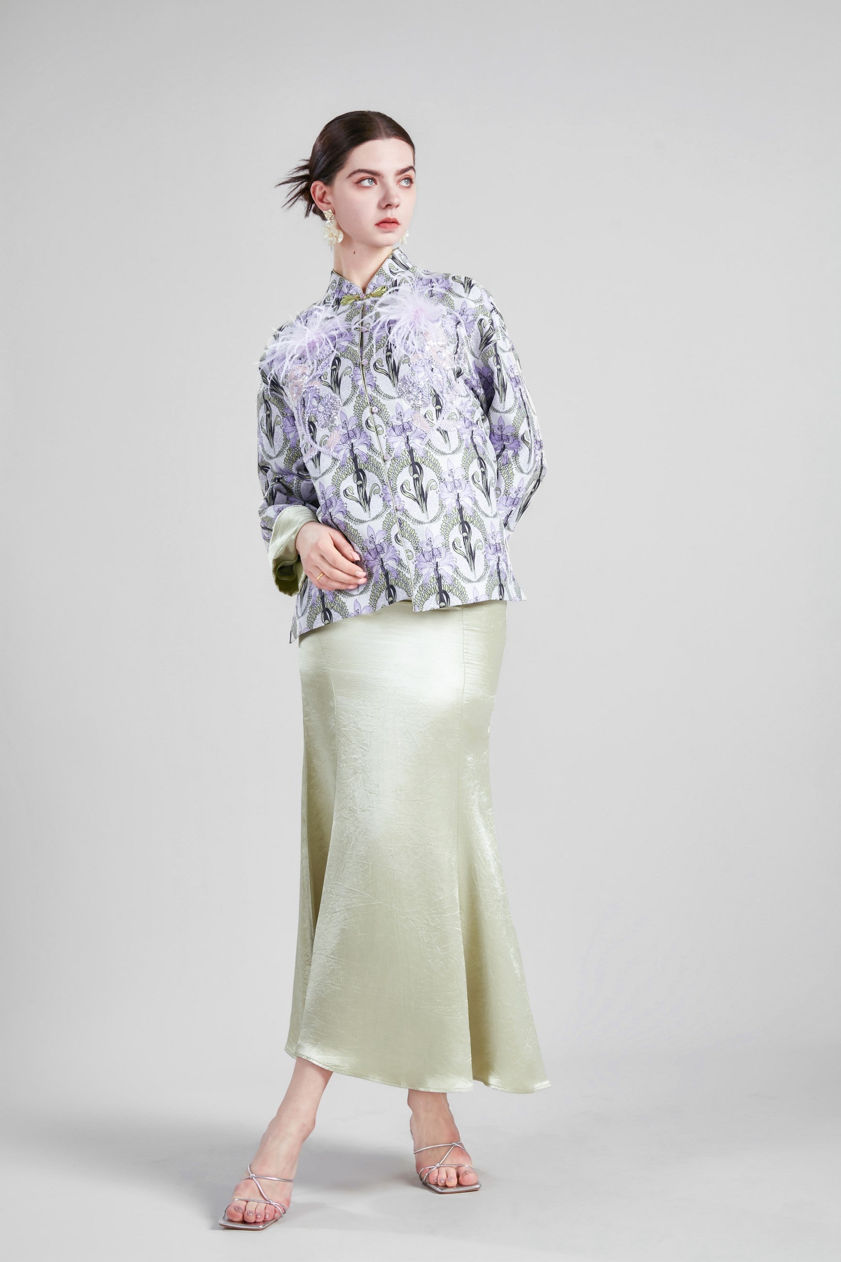REVERSIBLE CUFF JACKET SIX PANEL FISHTAIL SKIRT