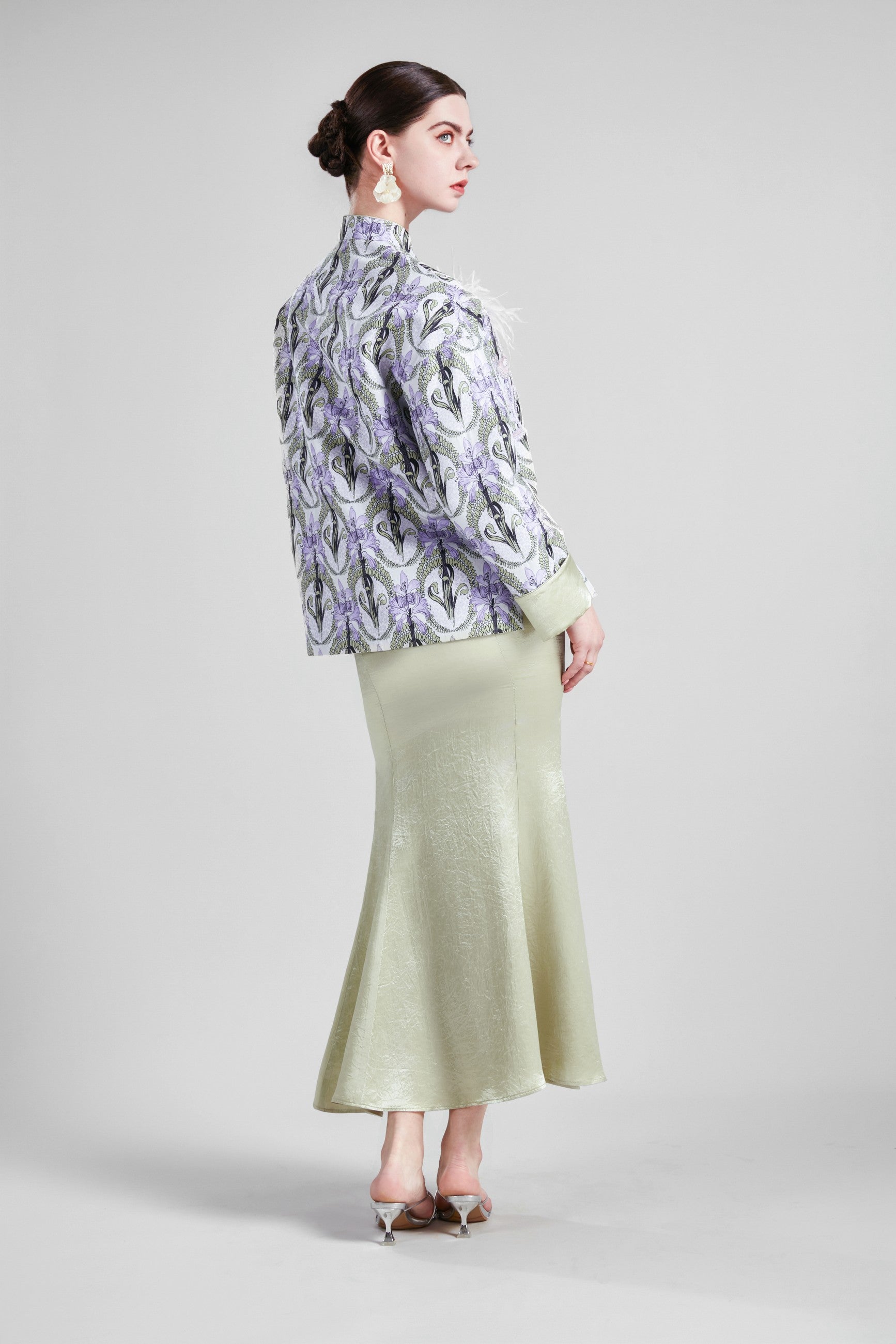 REVERSIBLE CUFF JACKET SIX PANEL FISHTAIL SKIRT