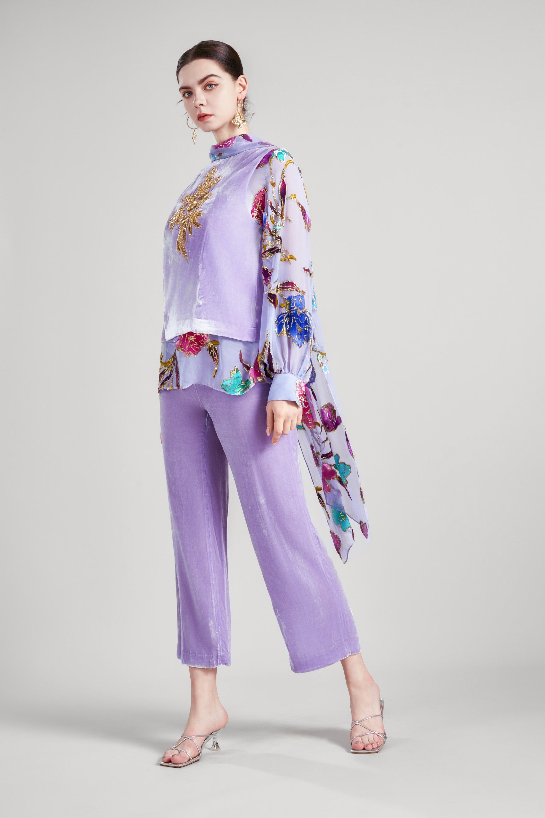 SILHOUETTE EMBROIDERED VEST FRONT PLEATED WIDE LEG PANTS