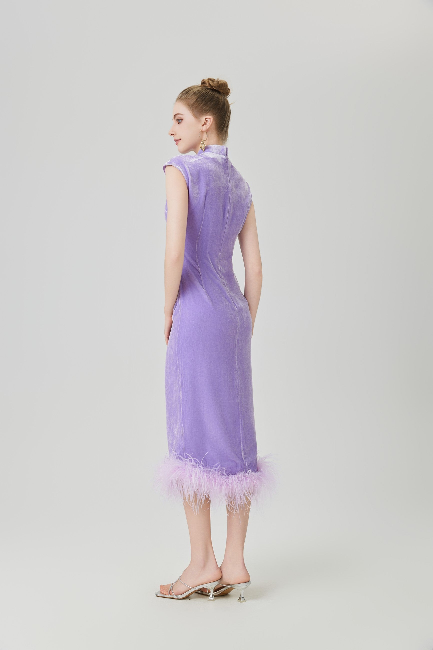 NEW CHINESE STYLE OSTRICH FEATHER HEM DRESS