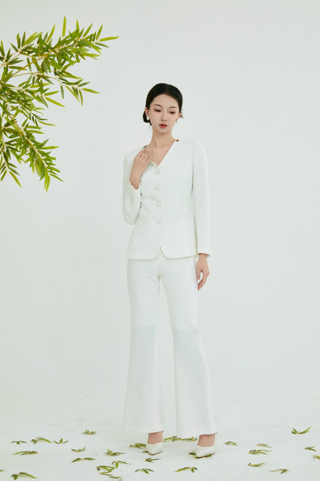 CH COLLECTION SUIT V-NECK SINGLE-BREASTED FLARED PANTS