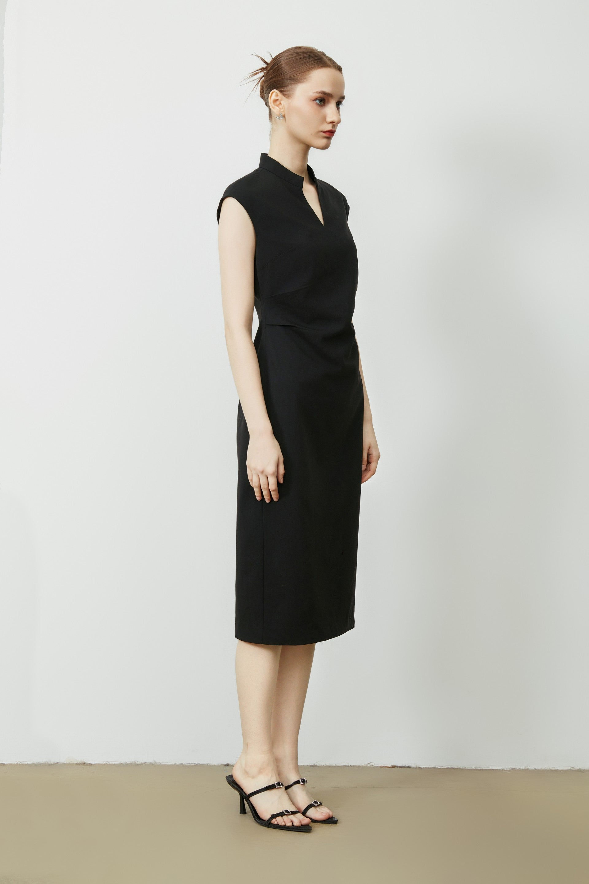 STAND UP COLLAR DRESS