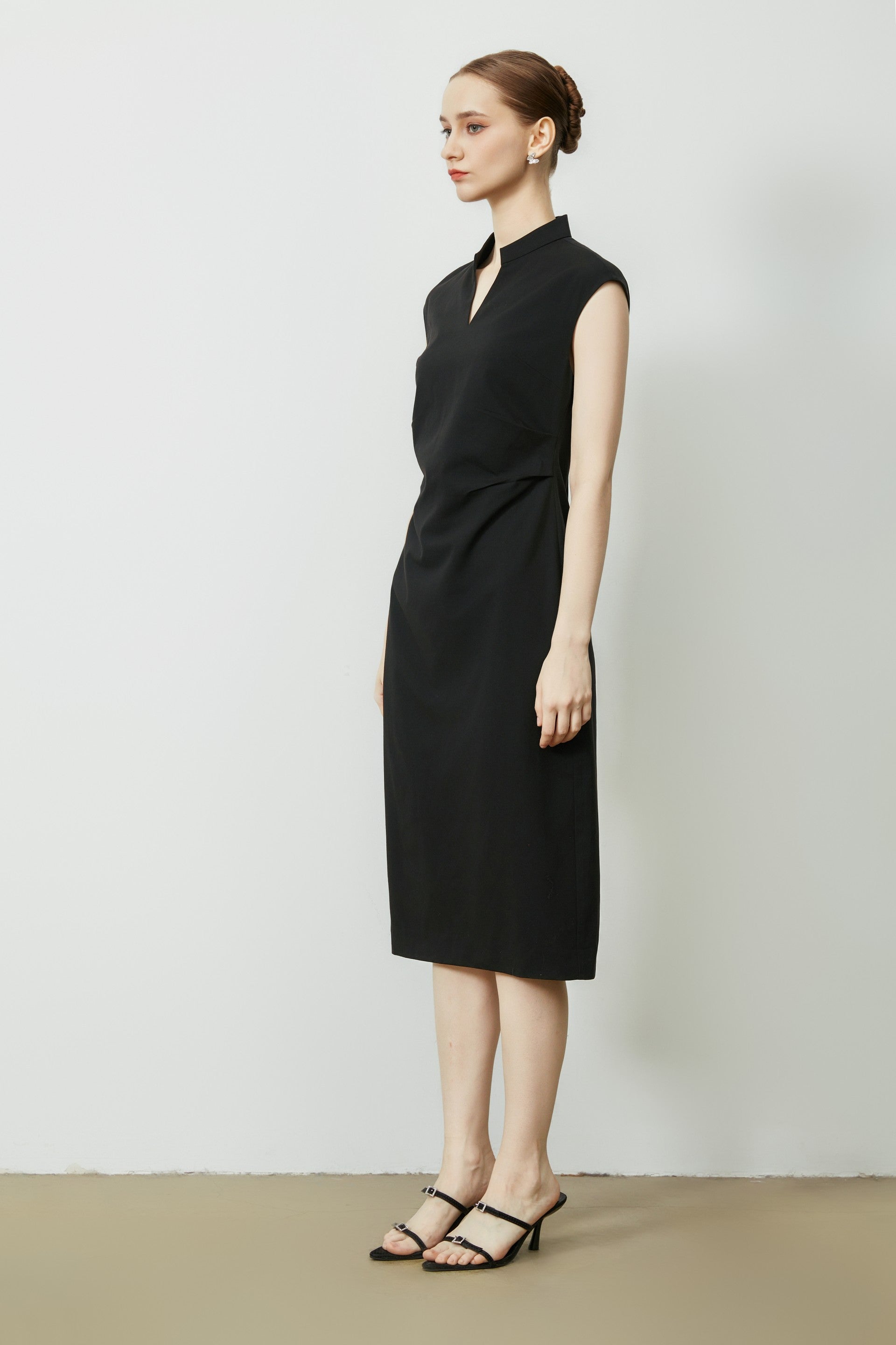 STAND UP COLLAR DRESS