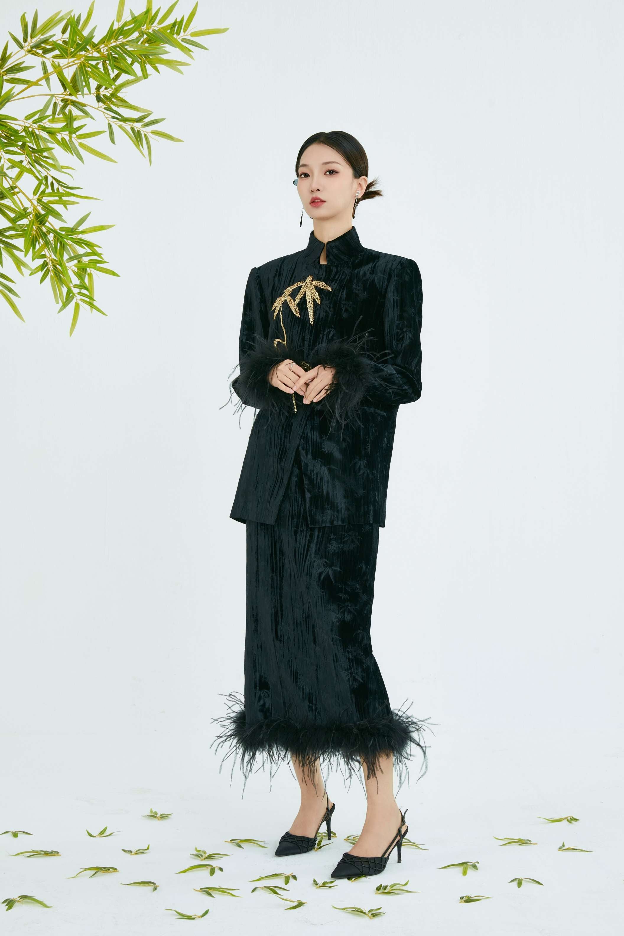 CH COLLECTION SUIT FEATHER LEAF TOP SKIRT TROUSERS