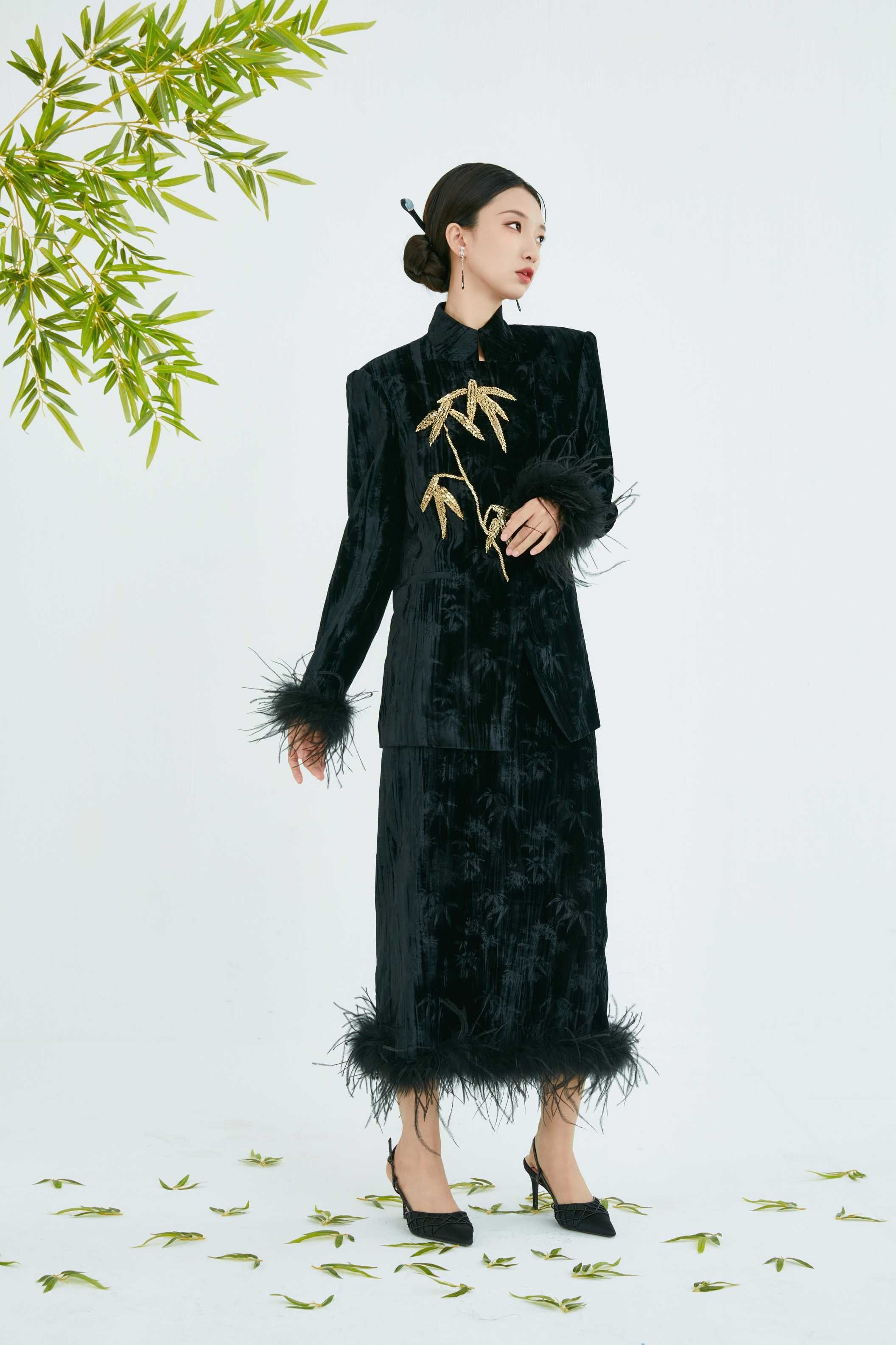 CH COLLECTION SUIT FEATHER LEAF TOP SKIRT TROUSERS