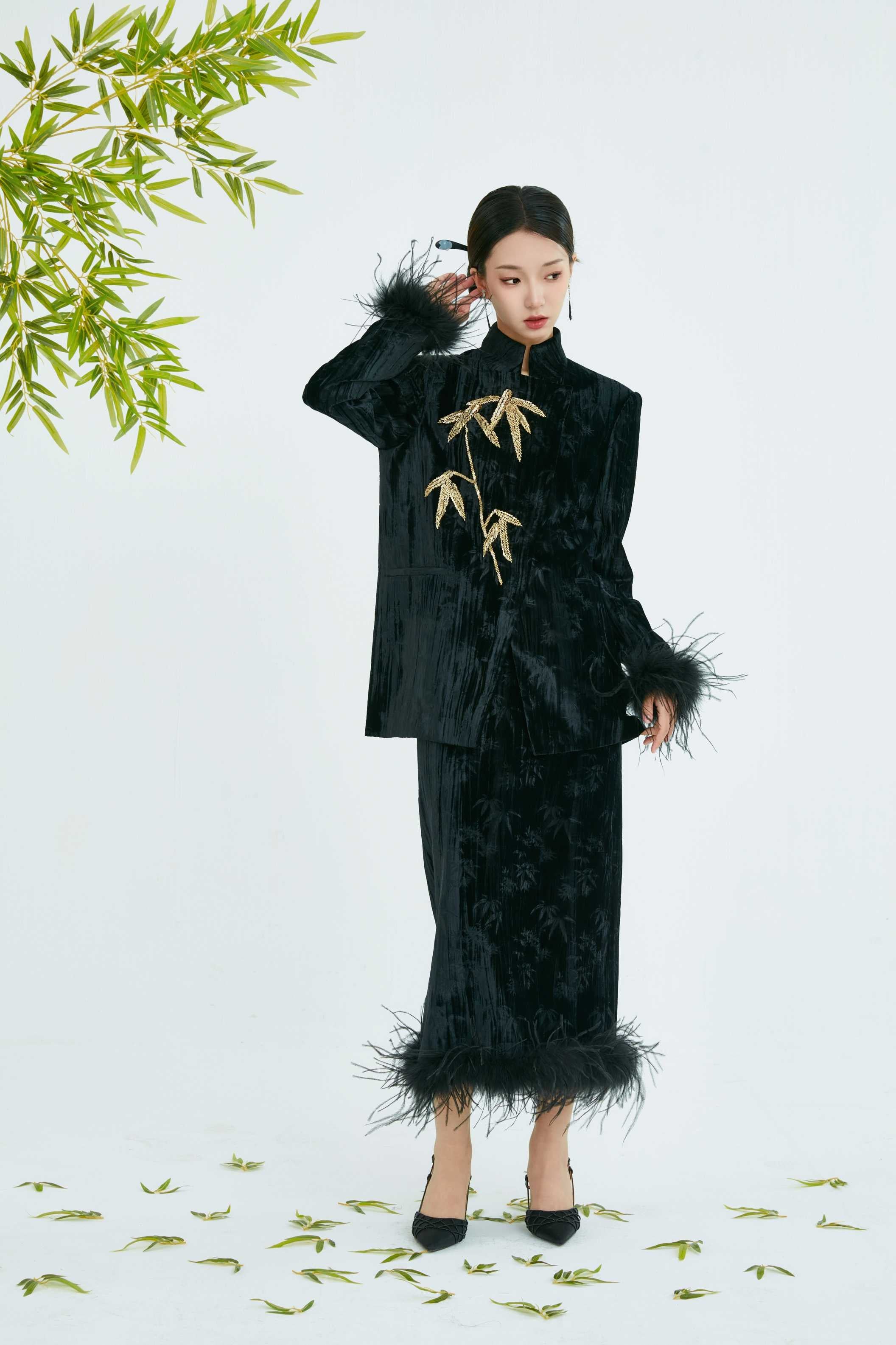 CH COLLECTION SUIT FEATHER LEAF TOP SKIRT TROUSERS