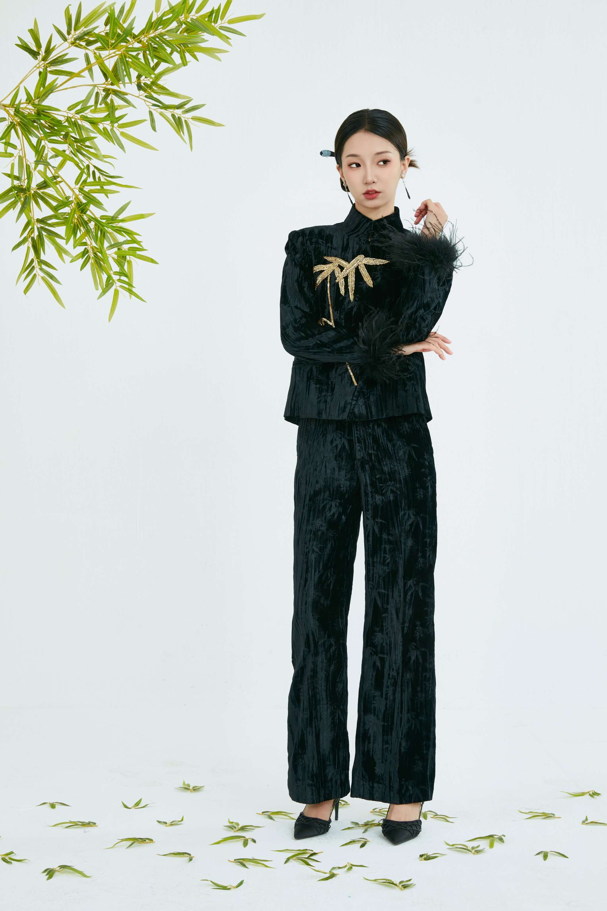 CH COLLECTION SUIT FEATHER LEAF TOP SKIRT TROUSERS